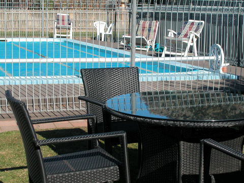 Ambassador Motor Inn - Accommodation Bookings 38