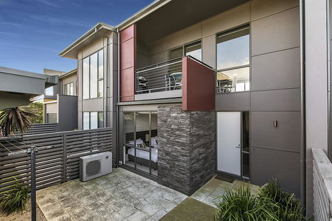 Twenty Five Coast - Accommodation Bookings 1