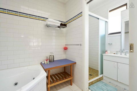 Cottages For Two - Accommodation Bookings 13