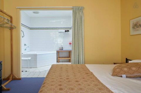 Cottages For Two - Accommodation Bookings 8