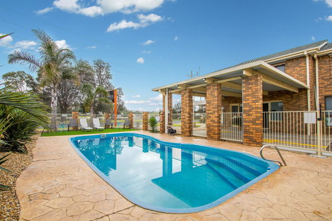 Hybiscus Waterfront Apartments - Accommodation Bookings 0