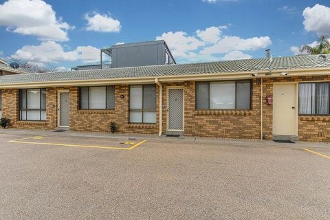 Hybiscus Waterfront Apartments - Accommodation Bookings 23