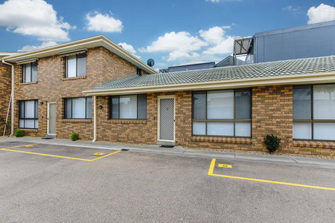 Hybiscus Waterfront Apartments - Accommodation Bookings 15