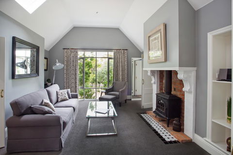 Oak Tree Lodge - Accommodation Bookings 24