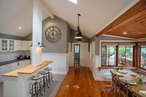 Oak Tree Lodge - Accommodation Bookings 7