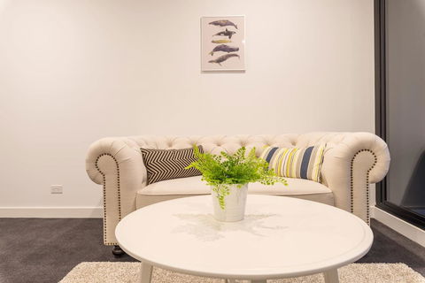 Astrina 2 Bed 2 Bath Apartment - Accommodation Bookings 2