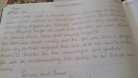 Ditto Daddy's - Accommodation Bookings 13