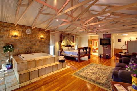 Ditto Daddy's - Accommodation Bookings 0