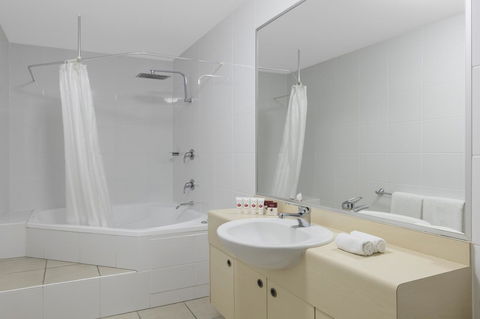 Ramada By Wyndham Marcoola Beach - Accommodation Bookings 10
