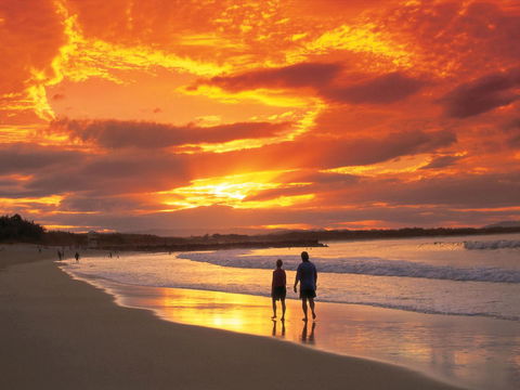 La Mer Sunshine Beachfront - Accommodation Bookings 12