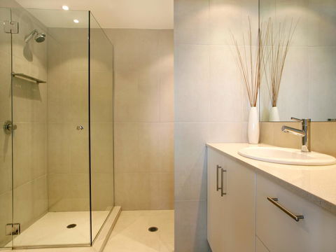 La Mer Sunshine Beachfront - Accommodation Bookings 23