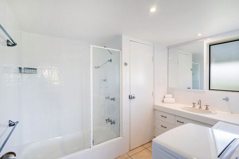 Sunseeker Holiday Apartments - Accommodation Bookings 27