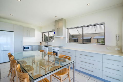 Sunseeker Holiday Apartments - Accommodation Bookings 26