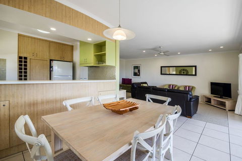 Sunseeker Holiday Apartments - Accommodation Bookings 2