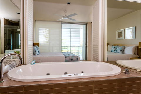 Plantation Resort At Rainbow - Accommodation Bookings 7