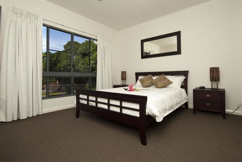 Woodville Beach Townhouse 6 - Accommodation Bookings 8