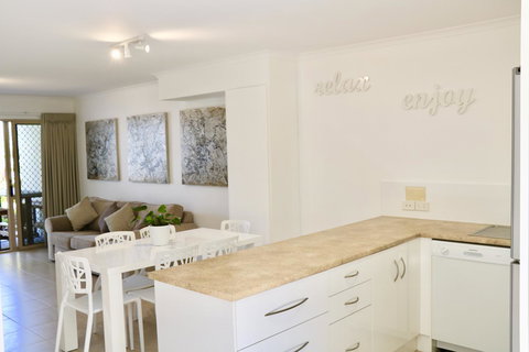 Beach Break - Accommodation Bookings 11