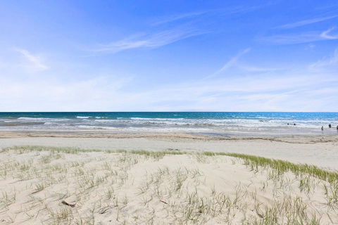 Coloured Sands - Rainbow Beach Resort - 5 Mins To Beach - Accommodation Bookings 24