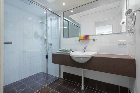 Coloured Sands - Rainbow Beach Resort - 5 Mins To Beach - Accommodation Bookings 9