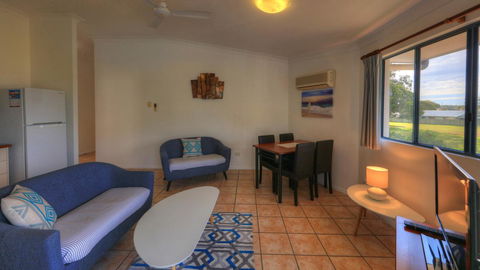 Dolphin Waters - Accommodation Bookings 3
