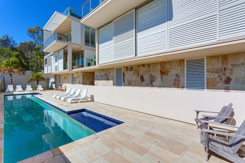 Apartment Dees Retreat - Accommodation Bookings 14