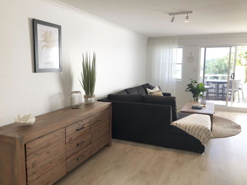 Sunshine Beach Luxe Apartment - Accommodation Bookings 23