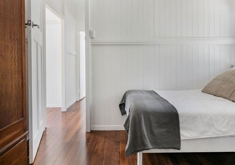 Lake Weyba Noosa Lodge & Kangaroos - Accommodation Bookings 11