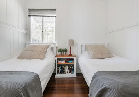 Lake Weyba Noosa Lodge & Kangaroos - Accommodation Bookings 10