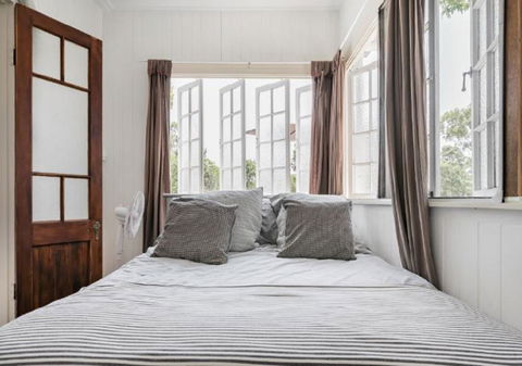 Lake Weyba Noosa Lodge & Kangaroos - Accommodation Bookings 9