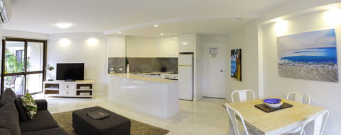 Ocean Breeze Resort - Accommodation Bookings 12
