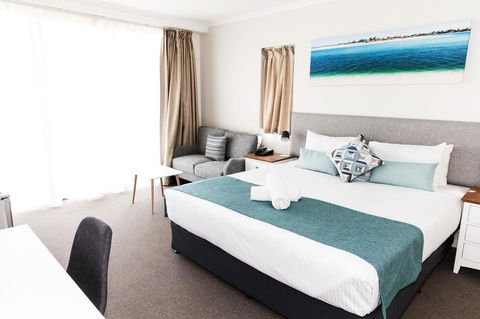 Ocean Views Resort Caloundra - Accommodation Bookings 25