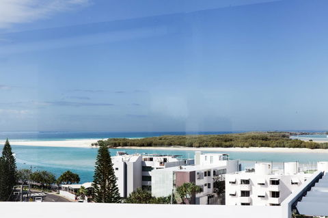 Ocean Views Resort Caloundra - Accommodation Bookings 8