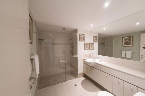 Ocean Views Resort Caloundra - Accommodation Bookings 20