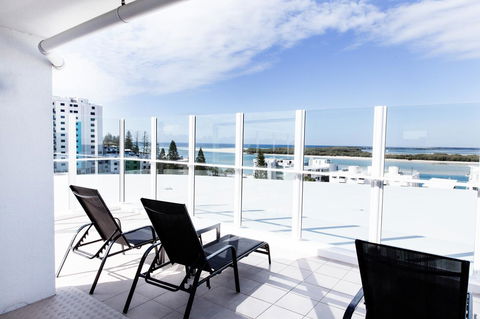 Ocean Views Resort Caloundra - Accommodation Bookings 6
