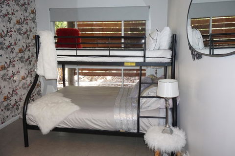 Airlie Beach Eco Cabins - Adults Only - Accommodation Bookings 17