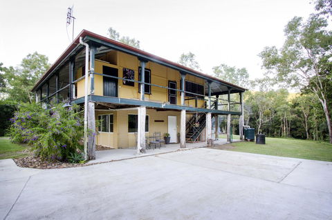 Airlie Beach Eco Cabins - Adults Only - Accommodation Bookings 44