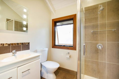 Airlie Beach Eco Cabins - Adults Only - Accommodation Bookings 15
