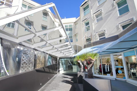 Emerald Noosa - Accommodation Bookings 2