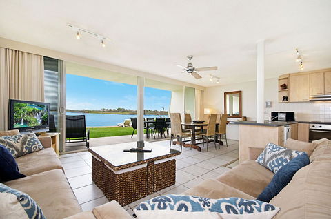 Noosa Harbour Resort - Accommodation Bookings 7