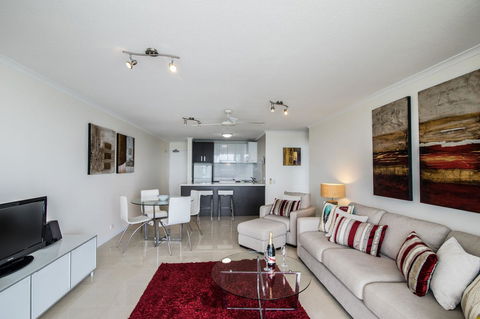 Noosa Harbour Resort - Accommodation Bookings 12