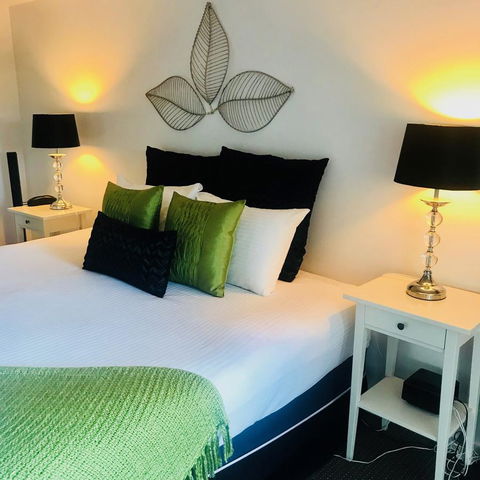 Hotel Laguna - Accommodation Bookings 9