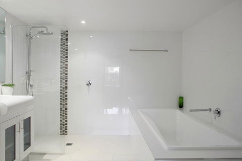 Hotel Laguna - Accommodation Bookings 5