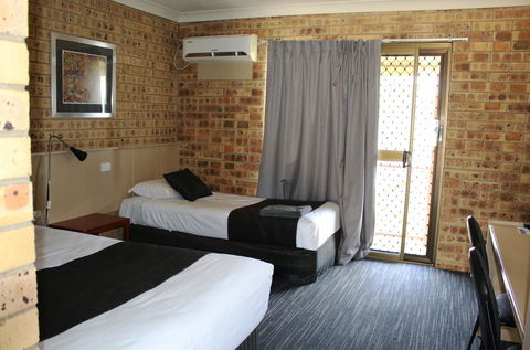 Clermont Country Motor Inn - Accommodation Bookings 2
