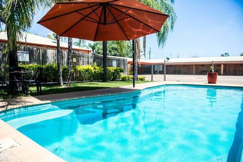 Clermont Country Motor Inn - Accommodation Bookings 9