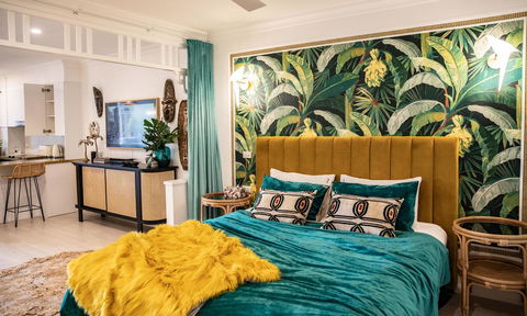 NOMAD - Luxe Apartment - Accommodation Bookings 9