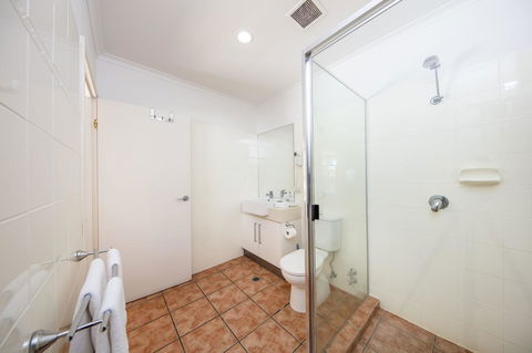 Paradise On The Beach Resort - Accommodation Bookings 18