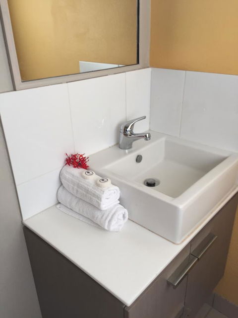 Serenity - Accommodation Bookings 3