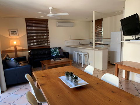 The Hastings Beach Houses - Accommodation Bookings 13