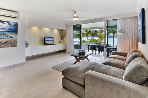 Frangipani 104 - Hamilton Island - Accommodation Bookings 1