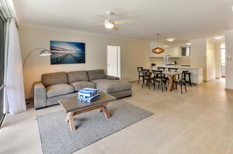 Frangipani 104 - Hamilton Island - Accommodation Bookings 4